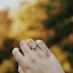 Sužadėtuvių žiedas su deimantu – natūralaus ir laboratorinio deimanto palyginimas